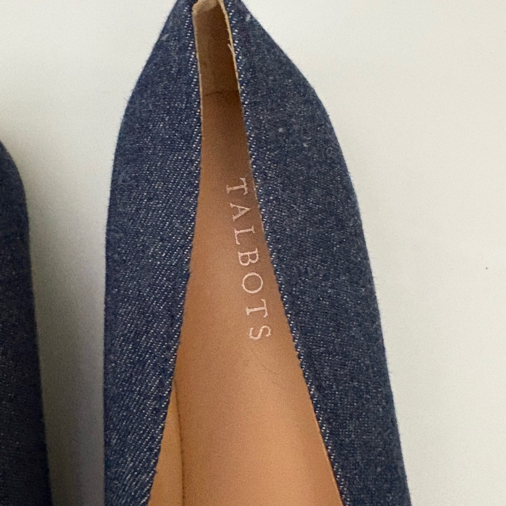 Talbots denim gold medallion flats new size 9.5 medium width rubber sole - Picture 4 of 9